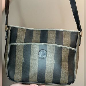 Rare & Vintage Fendi Pequin Crossbody/Shoulder bag. Great condition!